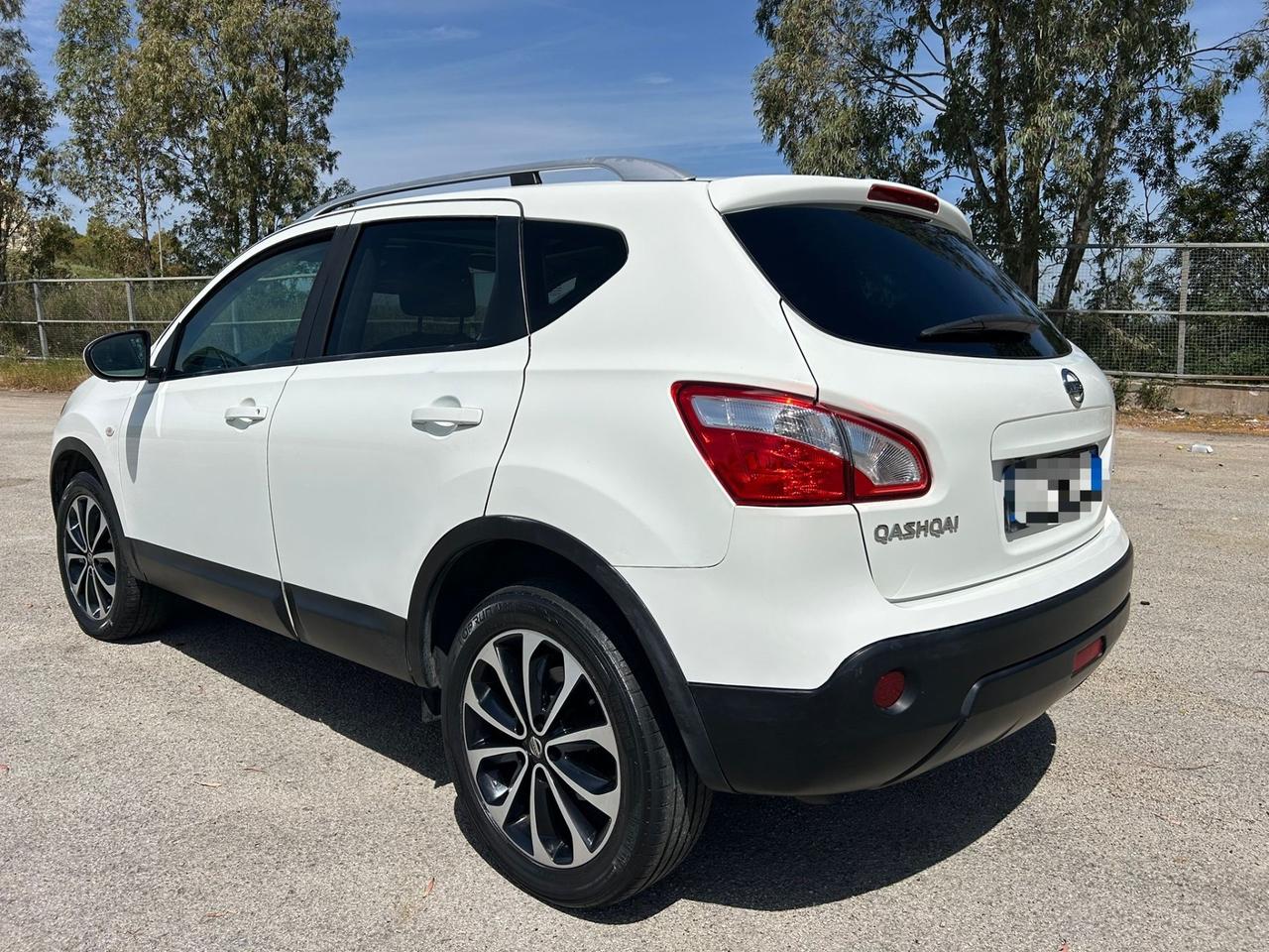 Nissan Qashqai 1.6 dCi DPF 360
