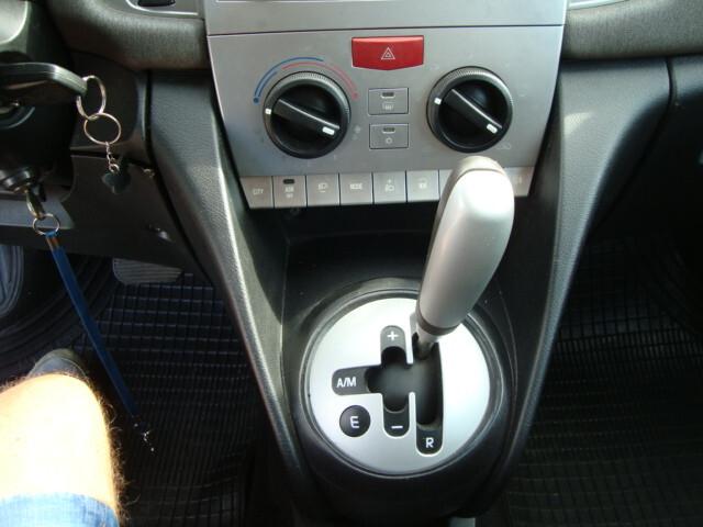 Lancia Ypsilon 1.3 MJT 75 CV Automatica