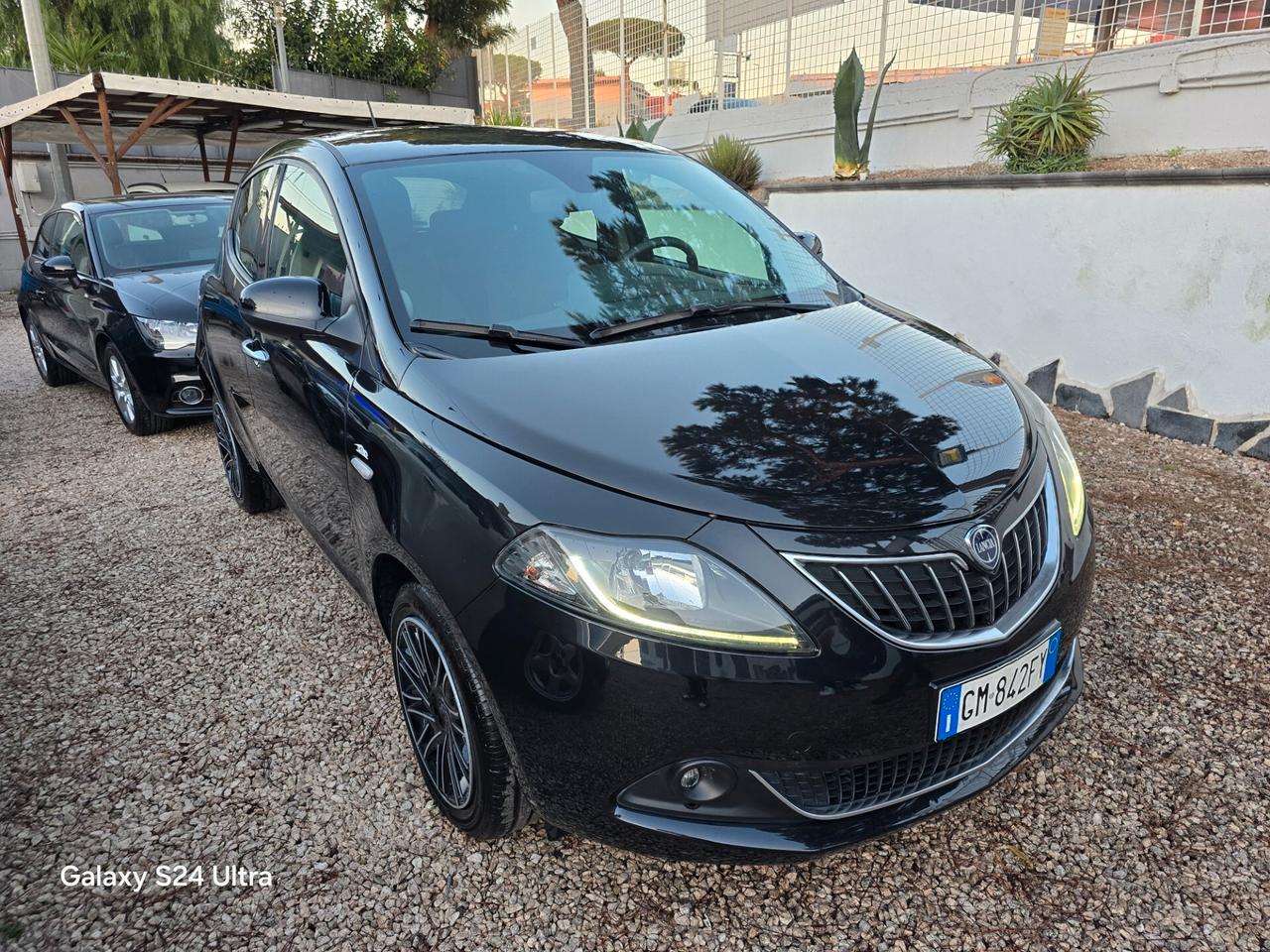 Lancia Ypsilon 1.0 FireFly 5 porte S&S Hybryd Gold