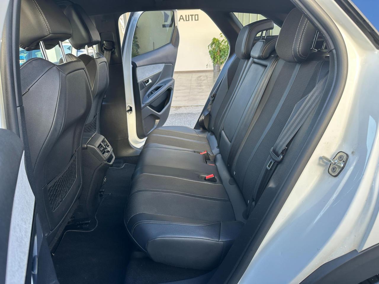 Peugeot 3008 3008 1.5 bluehdi GT s&s 130cv eat8