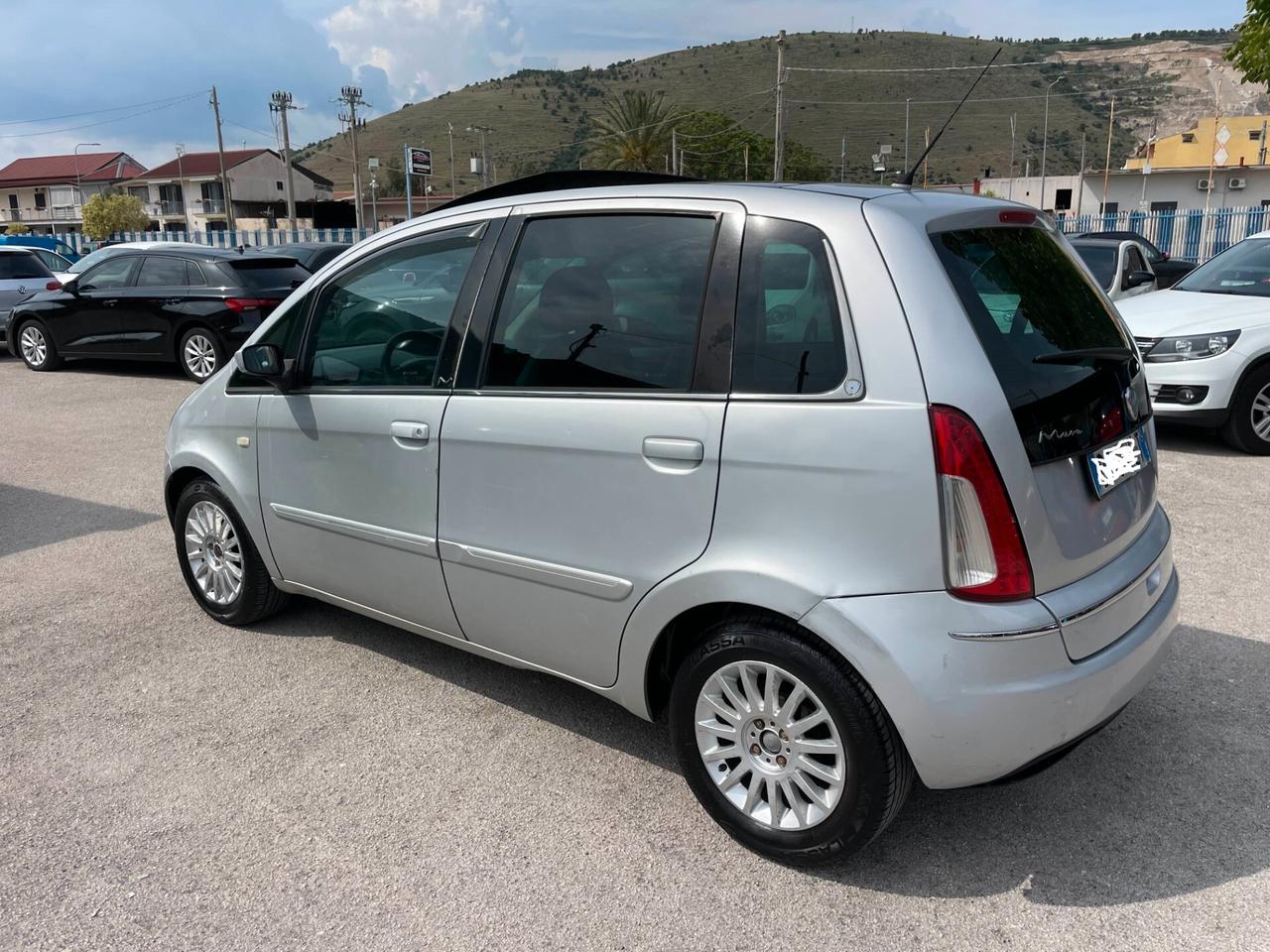 Lancia MUSA 1.3 Multijet 16V 90 CV Platino (TETTO APRIBILE)