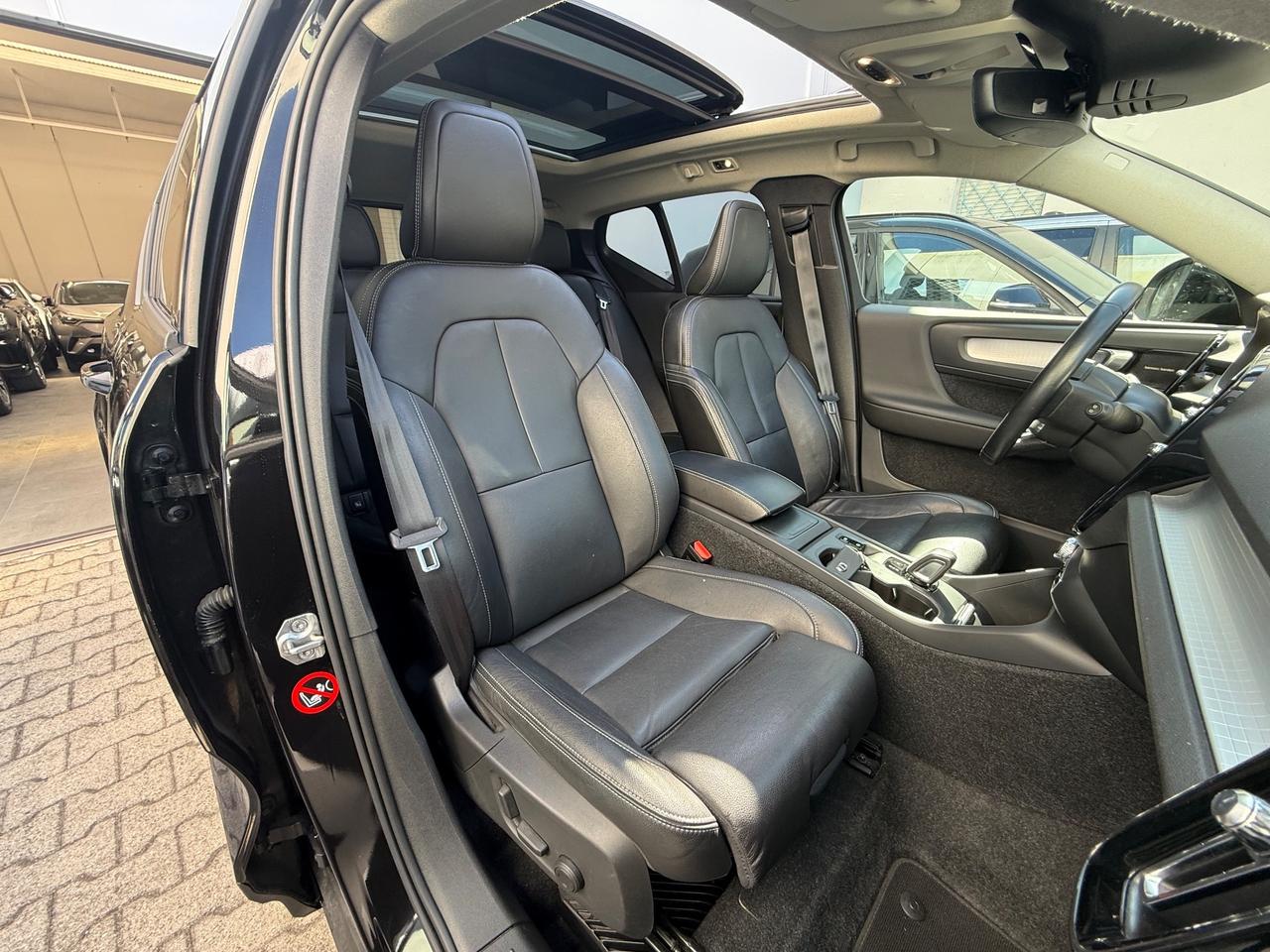 Volvo XC40 D3 AWD Geartronic R-design