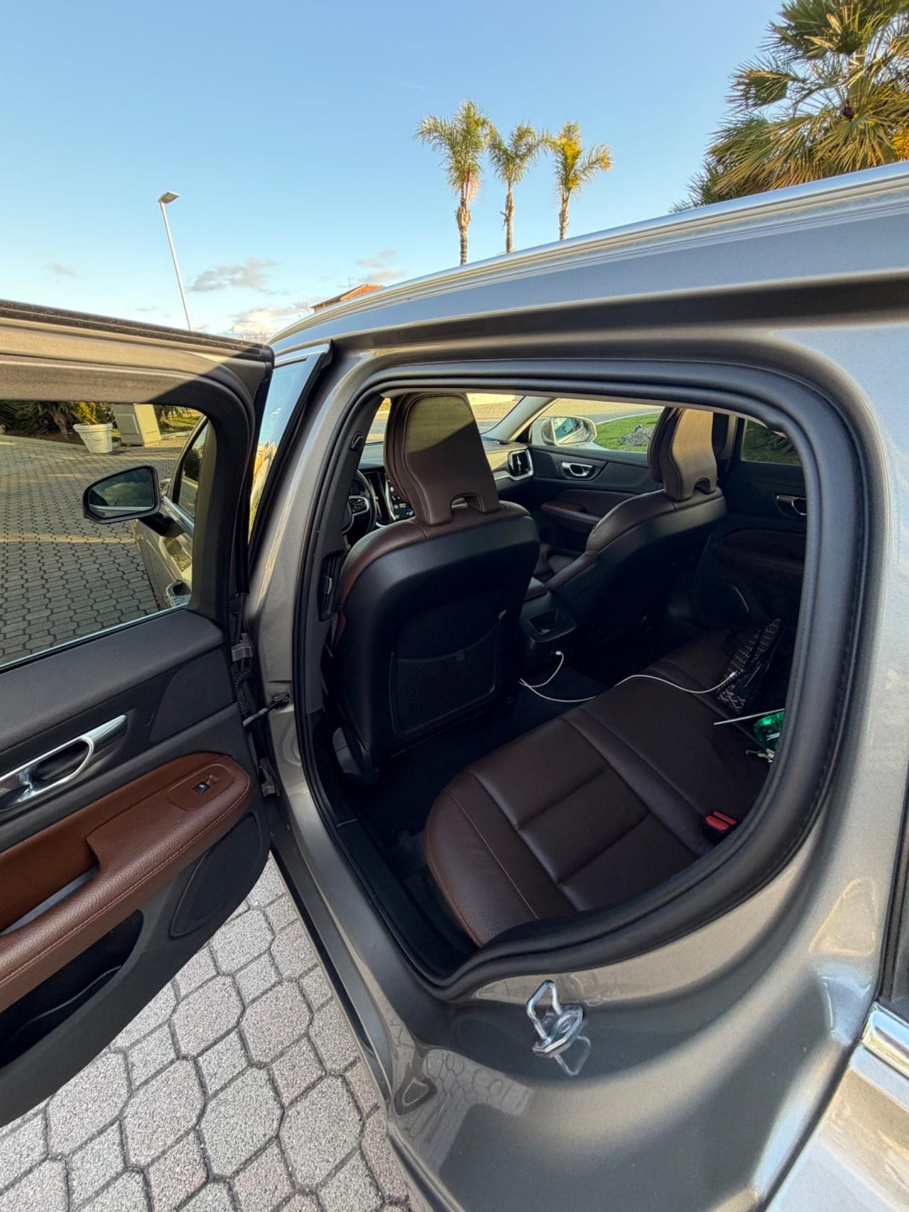 Volvo V60 D3 R-design