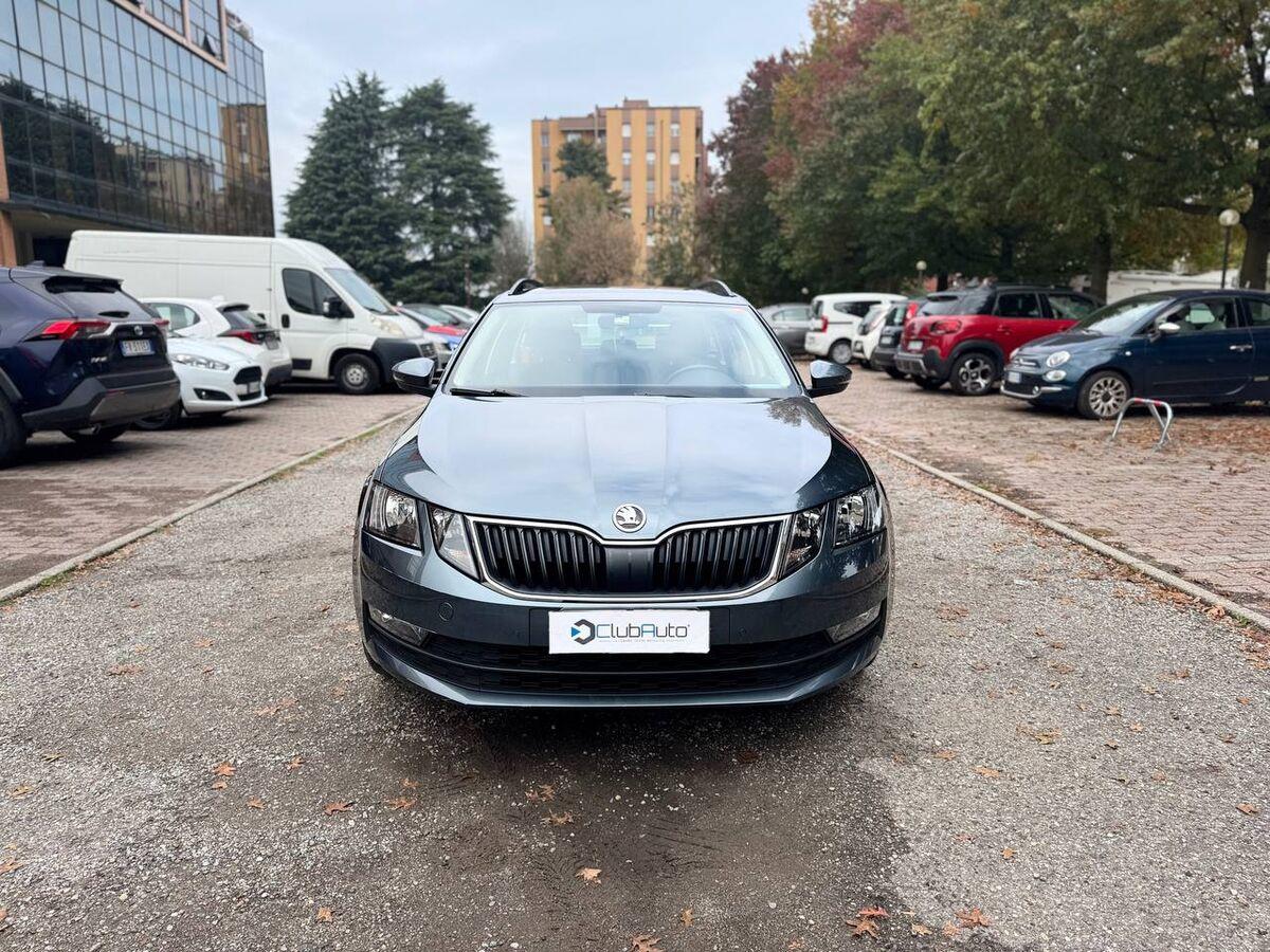 Skoda Octavia Wagon 1.5 g-tec Executive 130cv dsg