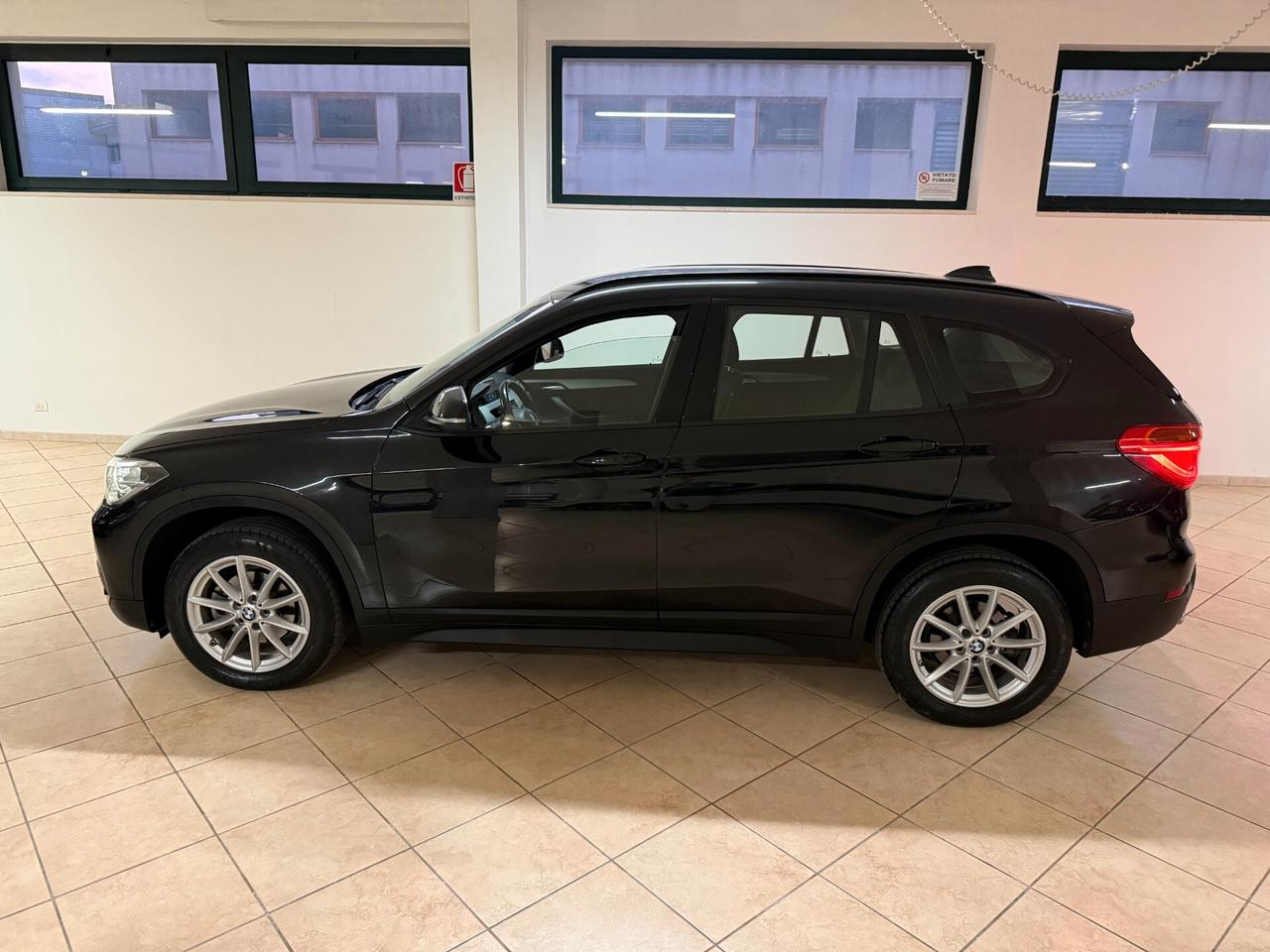 Bmw X1 sDrive16d Advantage Navi Led