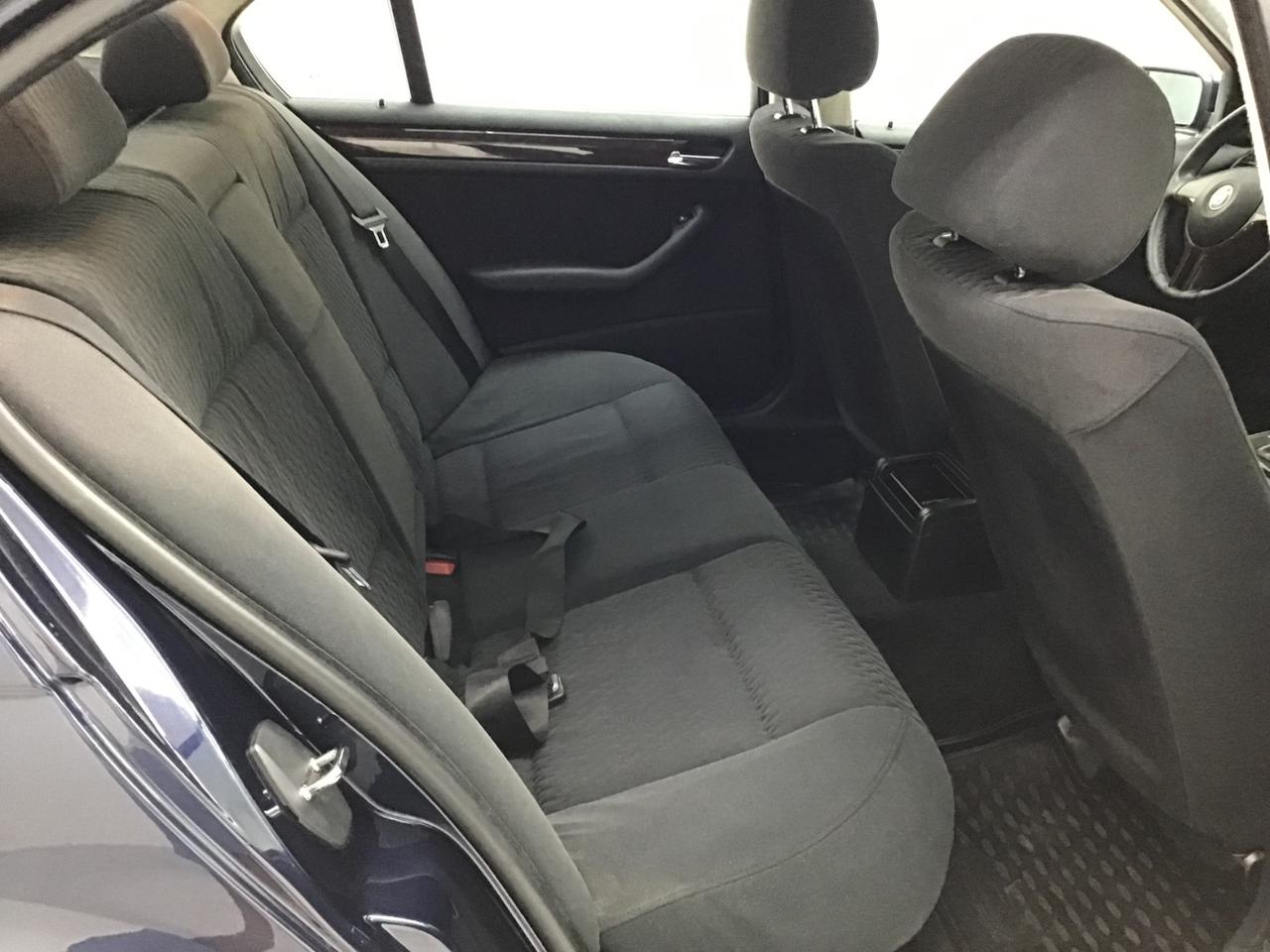 Bmw 320d turbodiesel cat 4 porte attiva