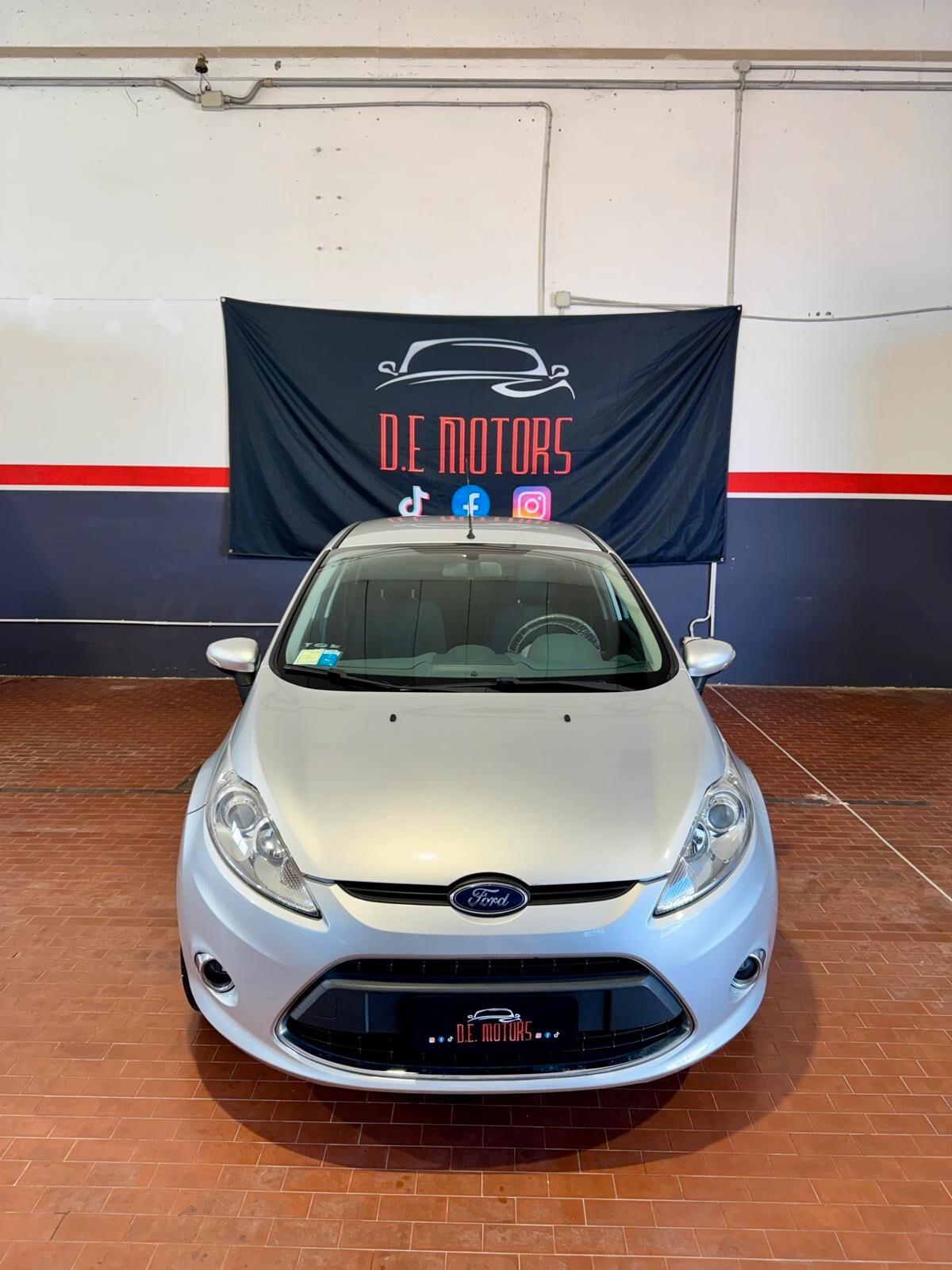 Ford Fiesta 1.4 TDCi 68CV 5 porte Titanium