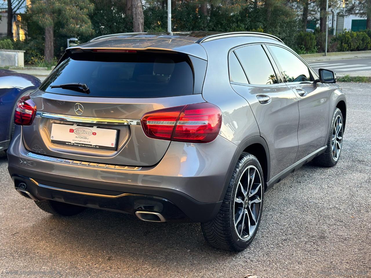 MERCEDES-BENZ GLA 200 d Automatic Sport TETTO PELLE TELEC POST