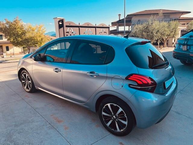 PEUGEOT 208 1.2 BENZINA/GPL 82 CV VERSIONE SIGNATURE