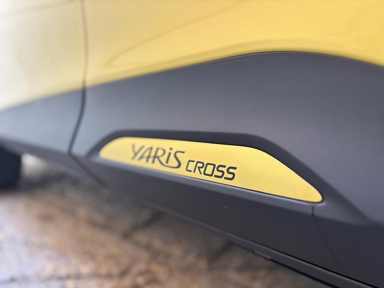 TOYOTA YARIS CROSS HYBRID 1.5 PREMIERE