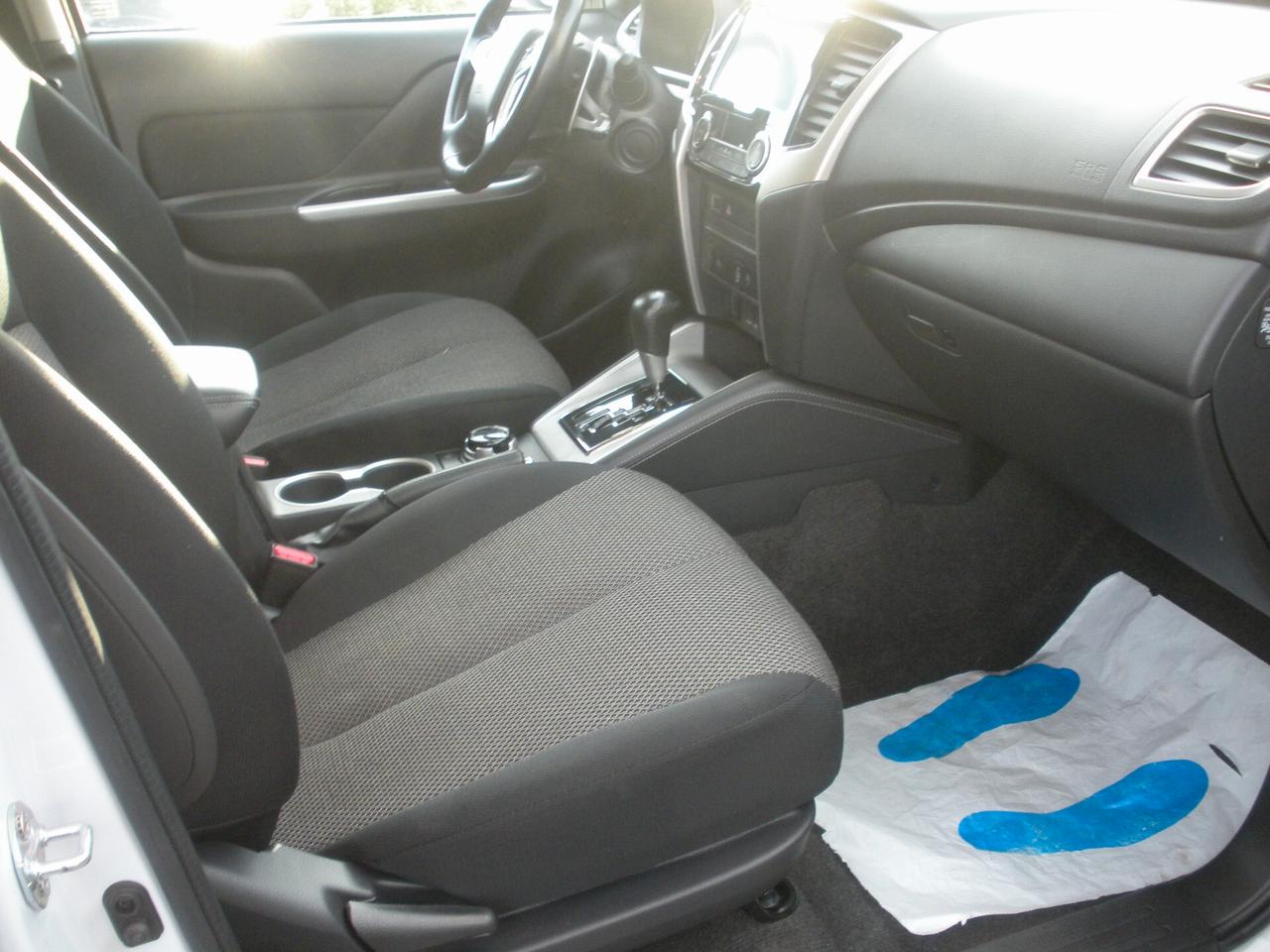 Mitsubishi L200 2.3 D Double Cab 4x4 Super Select Diamond aut.