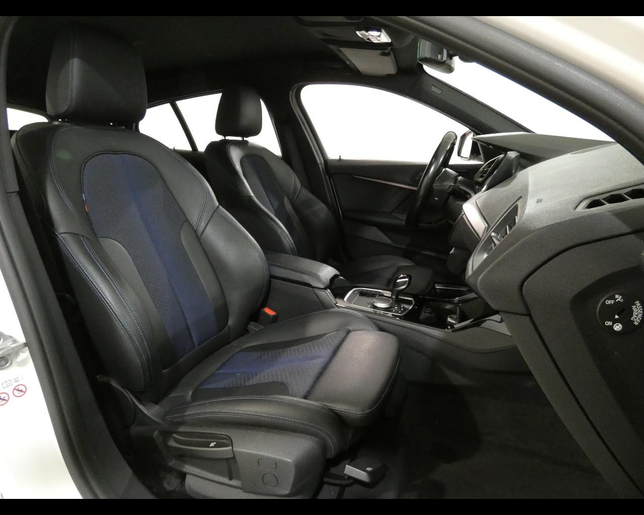 BMW Serie 1 (F40) - 118d 5p. Msport