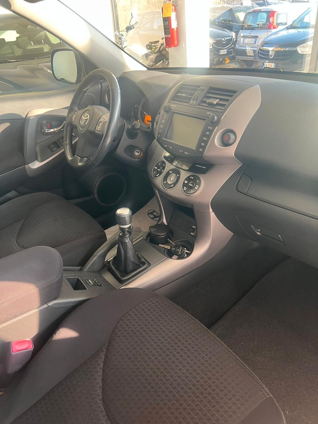 Toyota RAV 4 RAV4 2.2 D-4D 136 CV Luxury