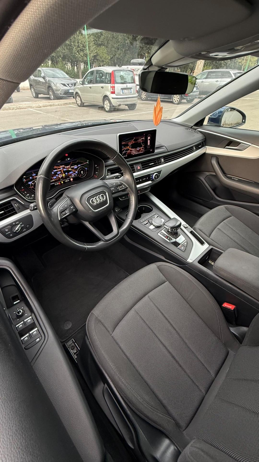 Audi A4 2.0 TDI 150 CV S tronic