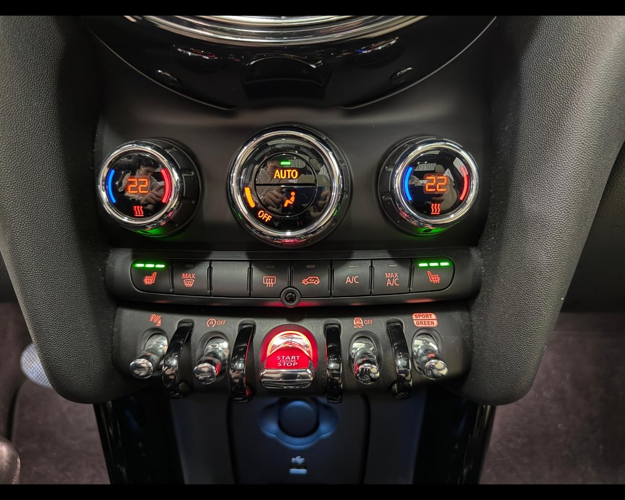 MINI Mini 5 porte (F55) - Mini 1.5 Cooper Resolute 5 porte