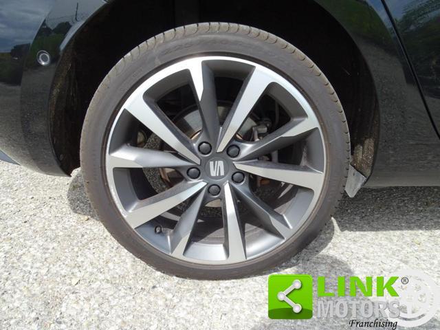SEAT Leon 1.4 e-HYBRID 204 CV DSG FR PLUG IN *UNIPRO*