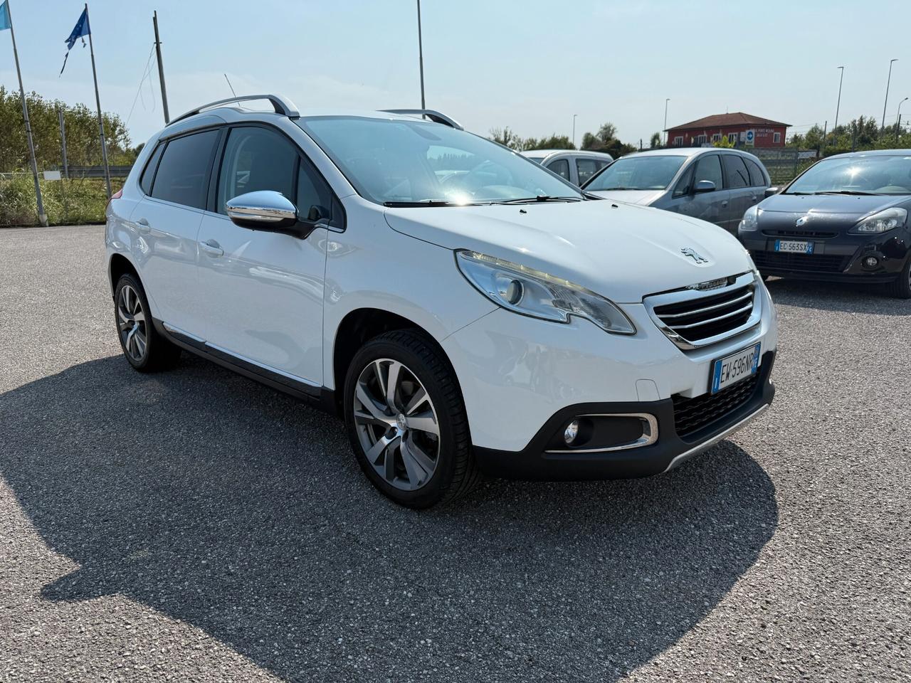 Peugeot 2008 1.6 e-HDi 115 CV Stop&Start Allure