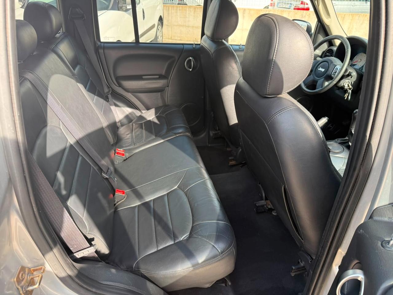 Jeep Cherokee 2.5 CRD Limited