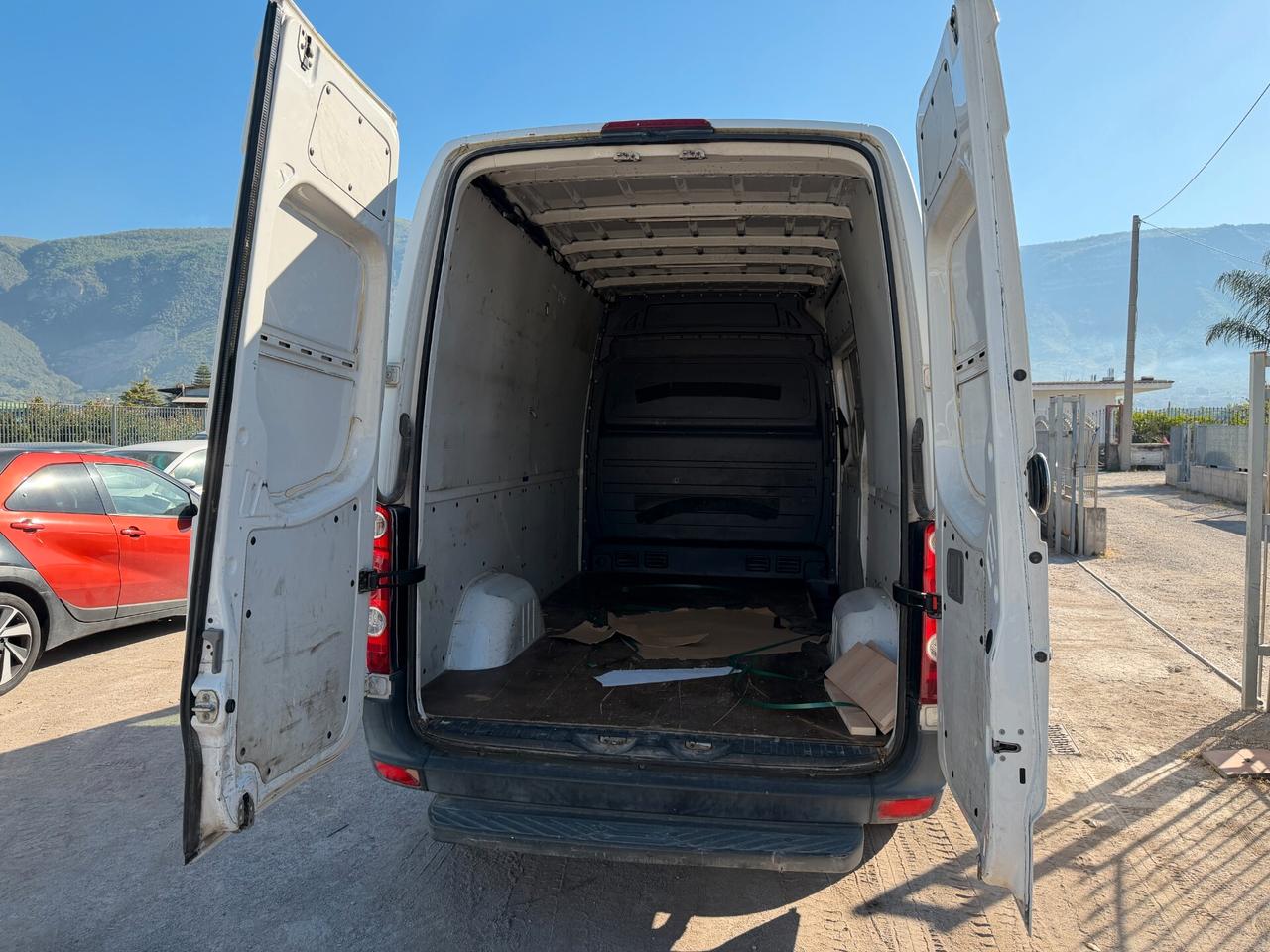 VOLKSWAGEN CRAFTER 2012 2.0 DIESEL 136 CV *LEGGI