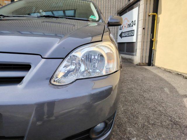 TOYOTA Corolla 1.4 D-4D 5 porte Sol AUTOMATICA