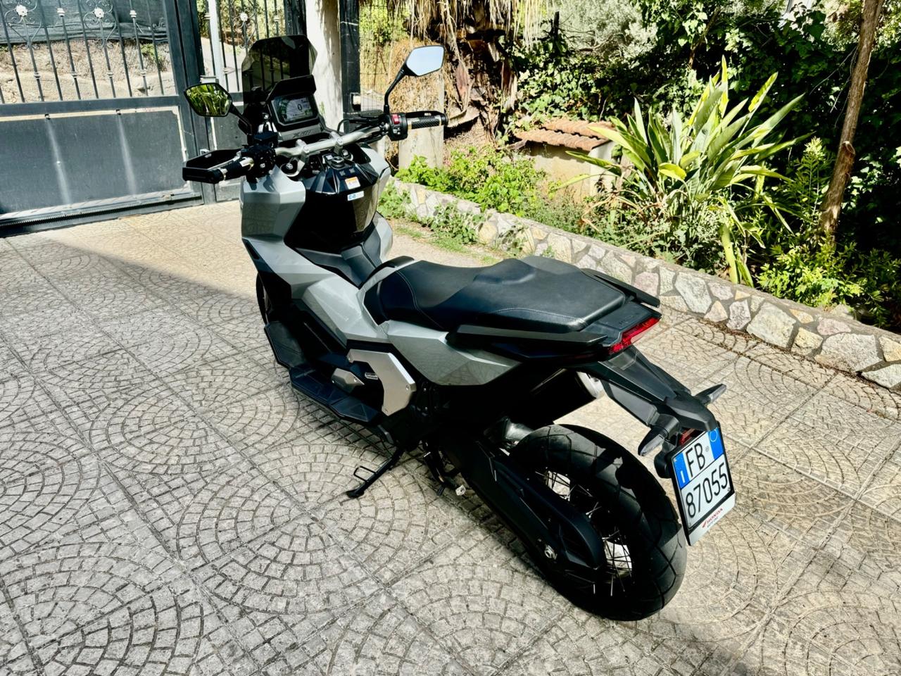 HONDA X-ADV 750 DTC ABS