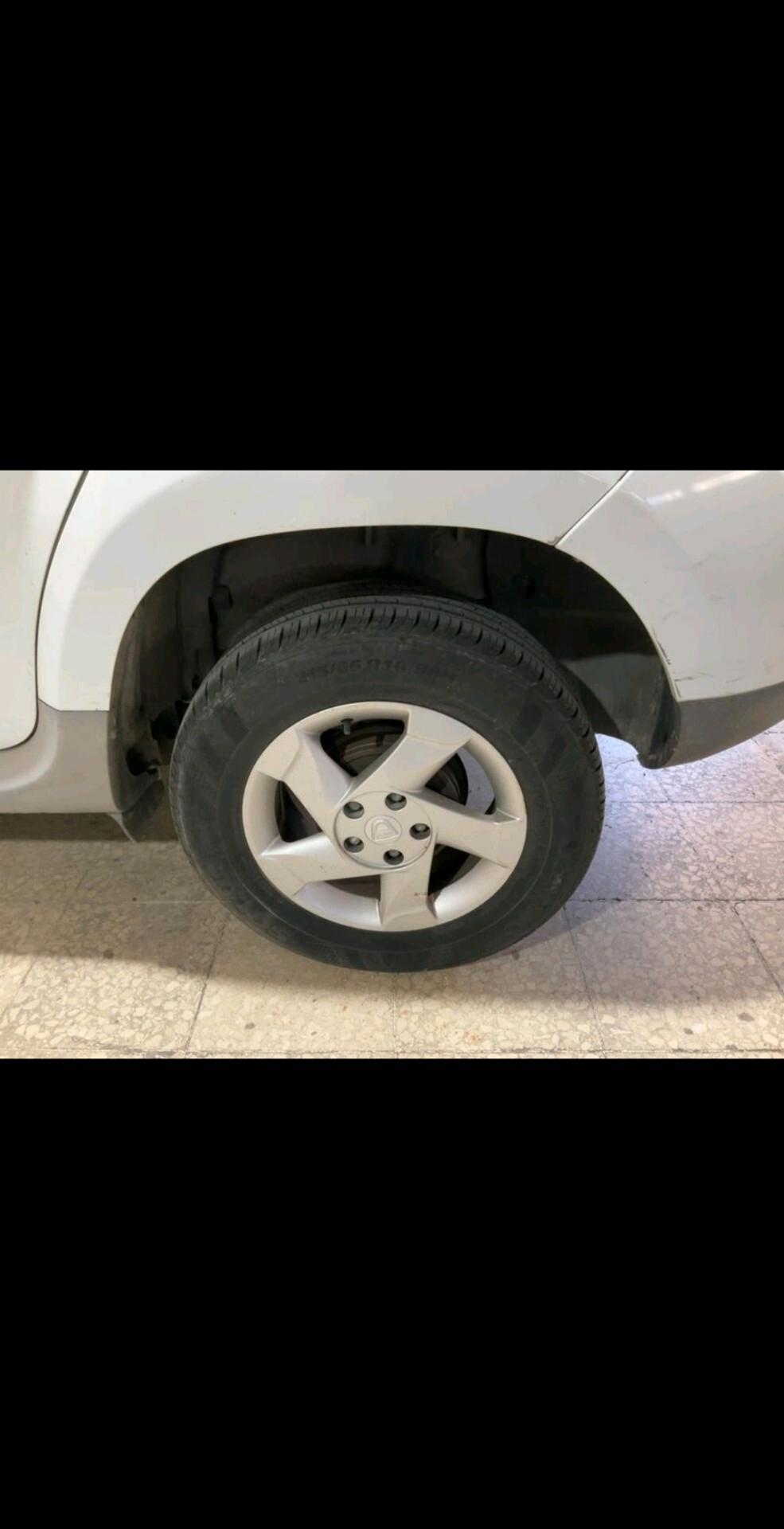 Dacia Duster 1.5 dCi 110CV 4x2 Lauréate 2012