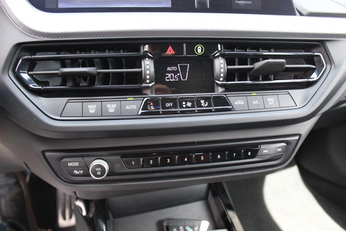 BMW - Serie 1 - 118i Msport 5p auto