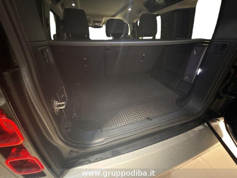 Land Rover Defender VII 2020 110 Diesel 110 3.0d i6 mhev SE awd 200cv auto