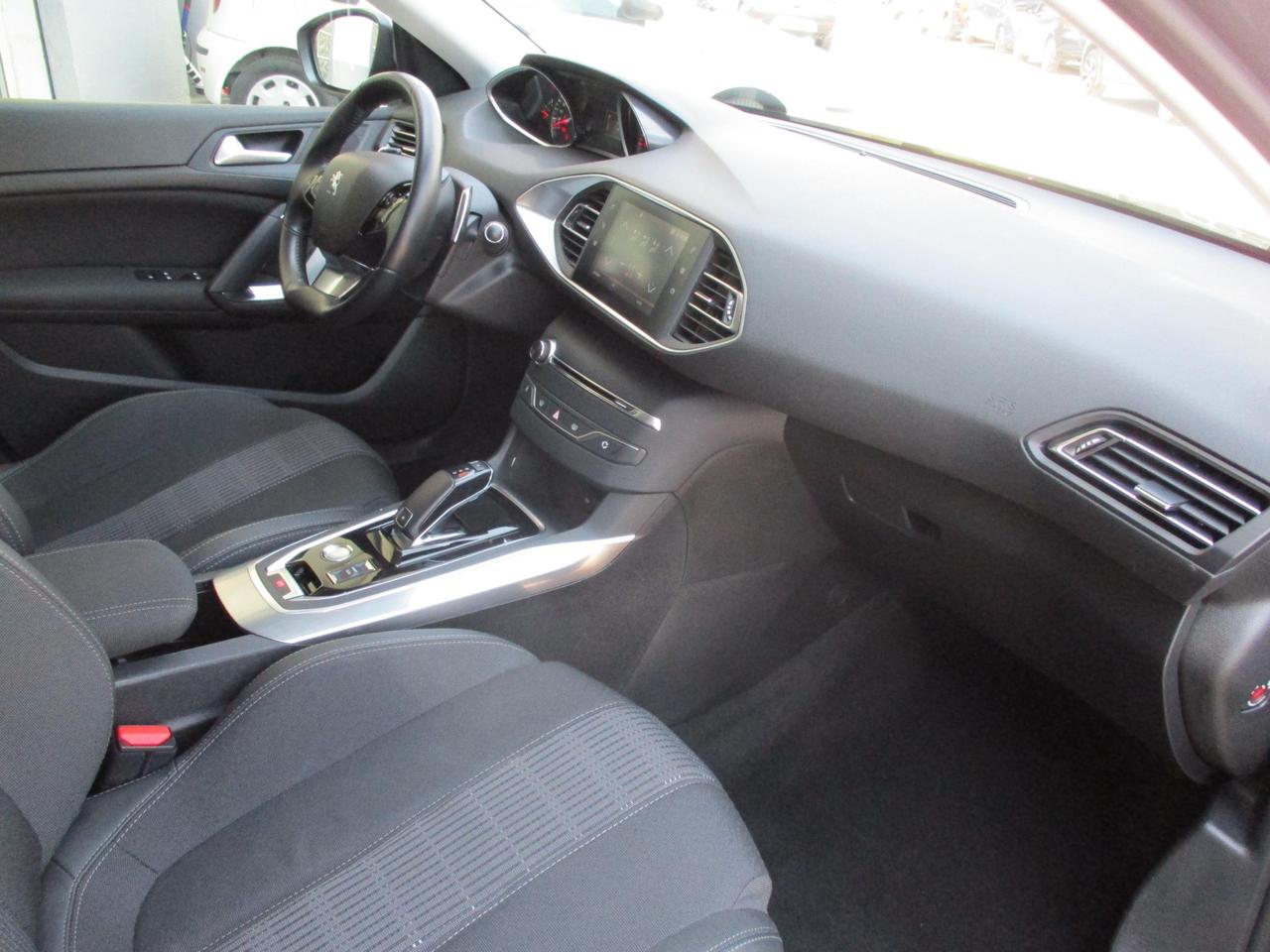 Peugeot 308 5 Porte 308 5p 1.5 bluehdi Allure s&s 130cv eat8