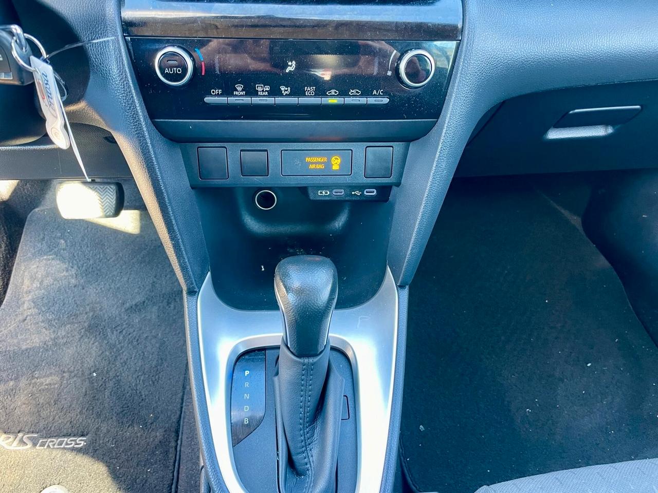 Toyota Yaris Cross 1.5 Hybrid 5p. E-CVT Active ***INCIDENTATA**