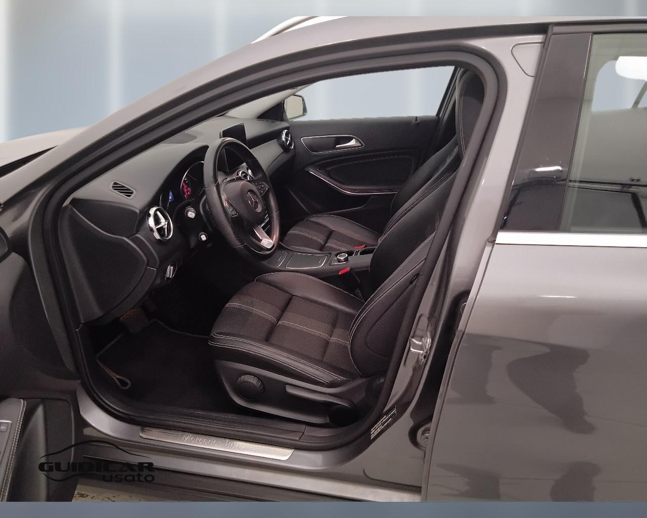 Mercedes-Benz GLA-X156 2017 - GLA 200 d Sport auto