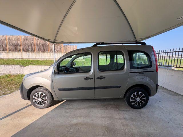 RENAULT Kangoo 1.6 105CV 5 porte Dynamique OK NEOPATENTATI