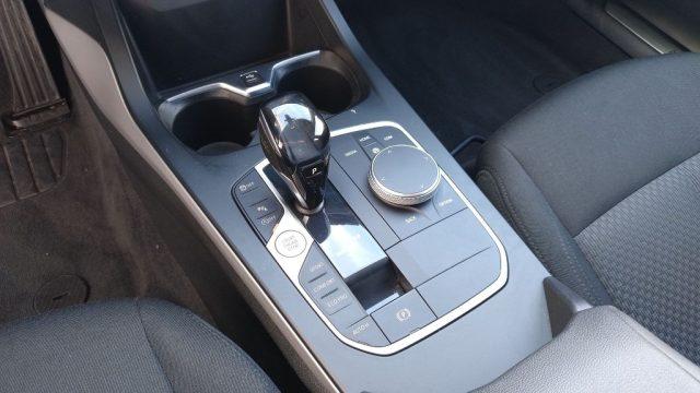 BMW 116 i 5p. Advantage Aut.