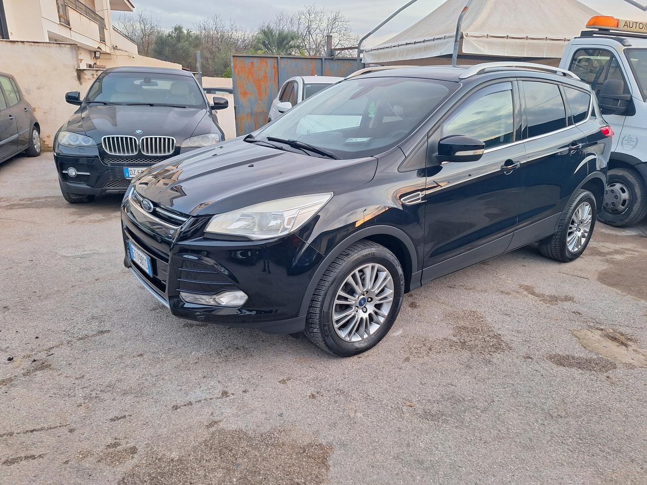 Ford Kuga 2.0 TDCI 140 CV 4WD Titanium