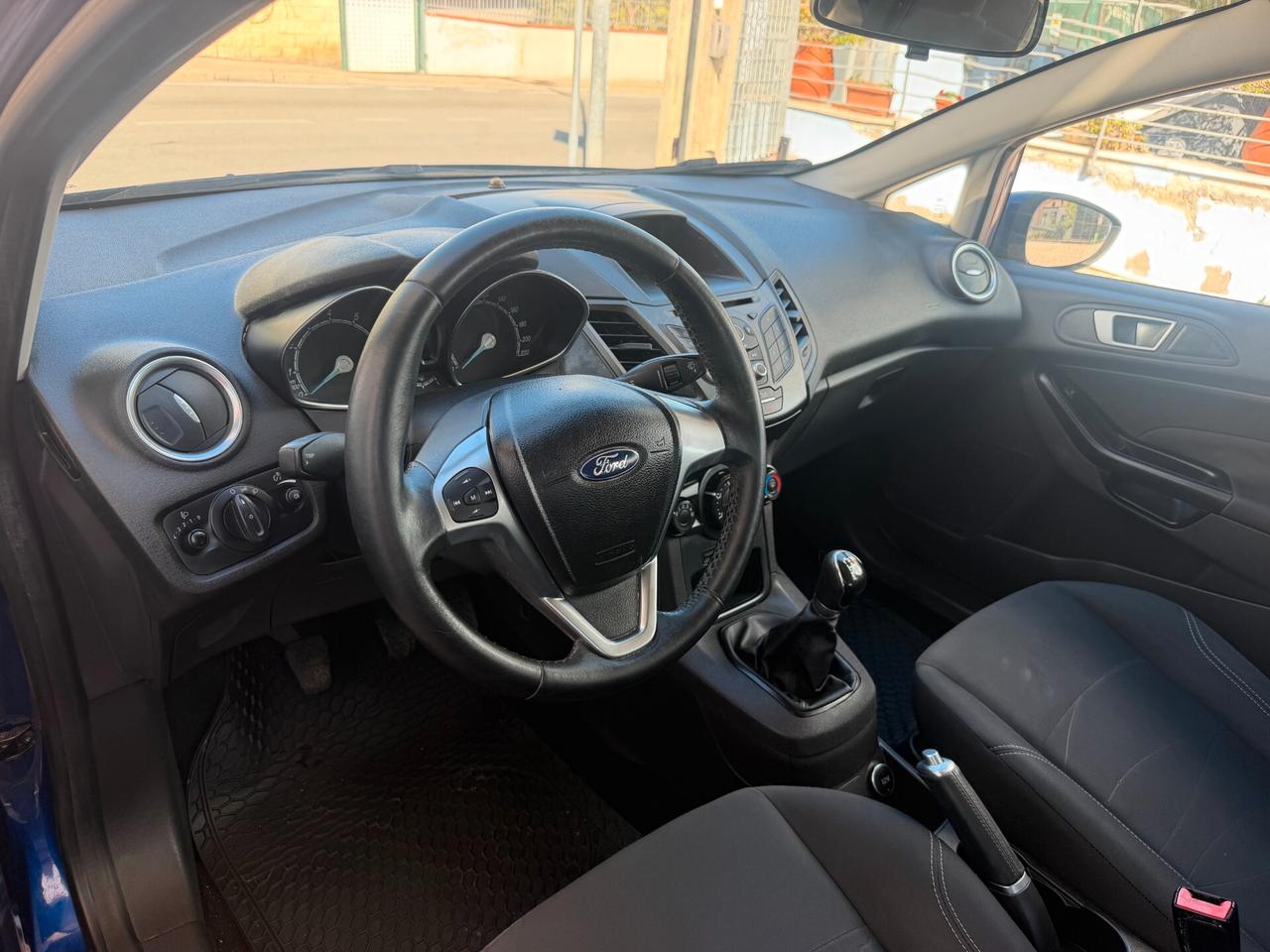 Ford Fiesta 1.2 82CV 5 porte Titanium