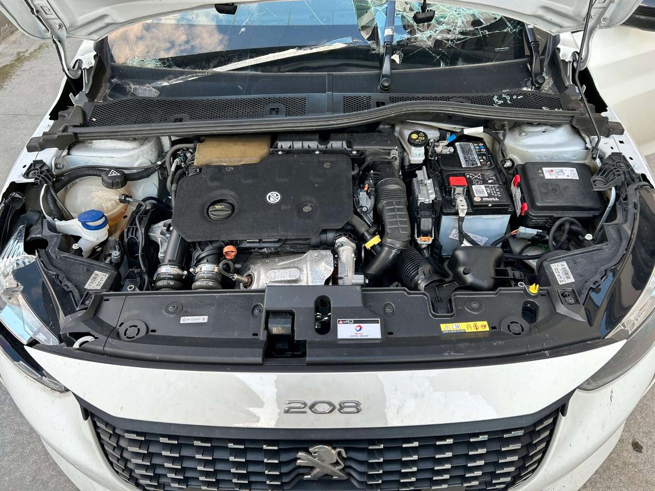 Peugeot 208 1.5 HDi 100CV - 2023 Incidentata