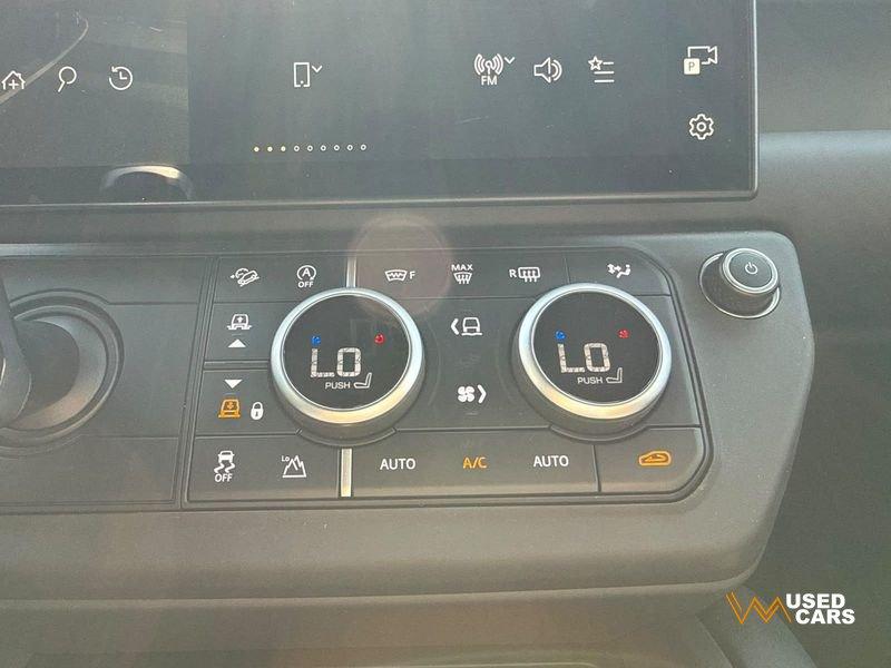 Land Rover Defender D250 AWD Auto 110 S