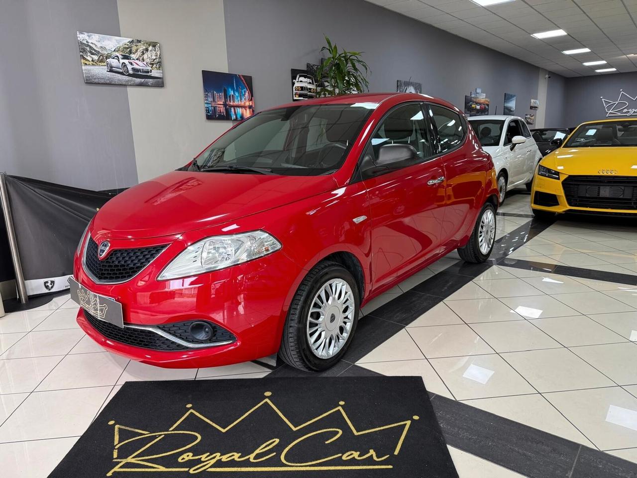 Lancia Ypsilon 1.2 69 CV 5 porte Silver