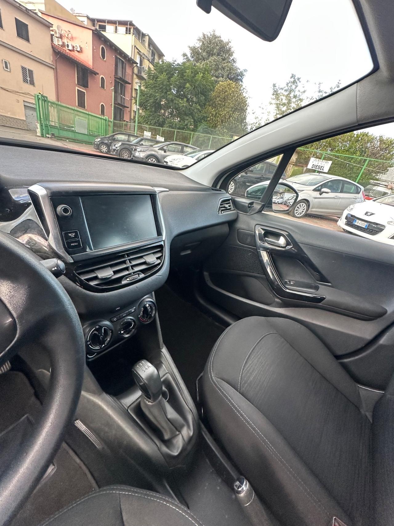 Peugeot 208 1.2 VTi 82 CV 5 porte Allure