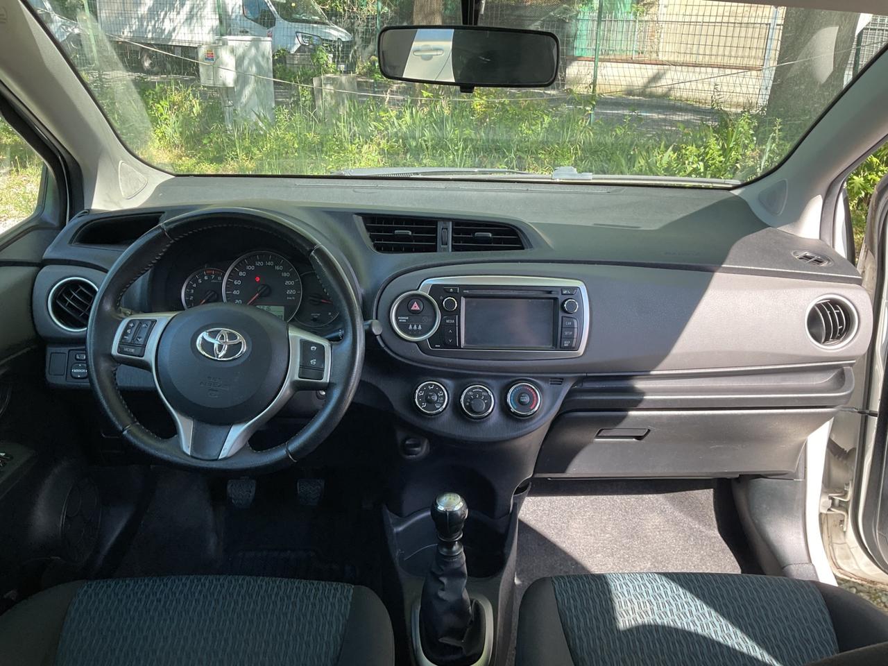 Toyota Yaris 1.3 5 porte Active