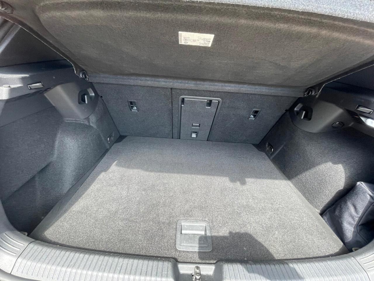 Volkswagen Golf 8 GTD 2.0 200cv DSG