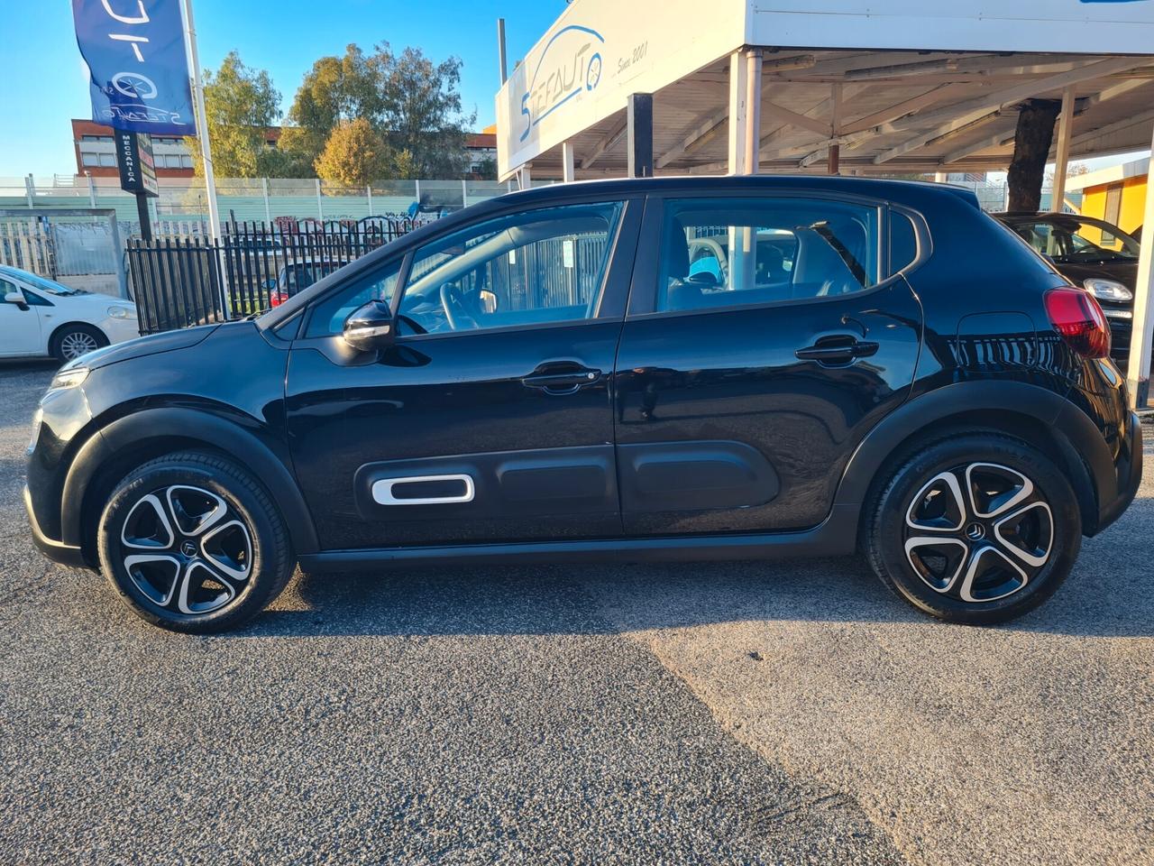 Citroen C3 1.2 Plus 83cv*NAVIG*CARPLAY*PDC*AUX*