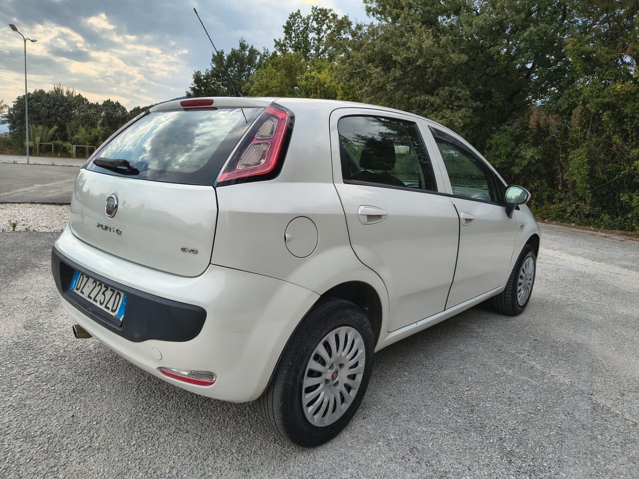 FIAT Punto Evo 1.4 Metano 77CV - NEOPATENTATI