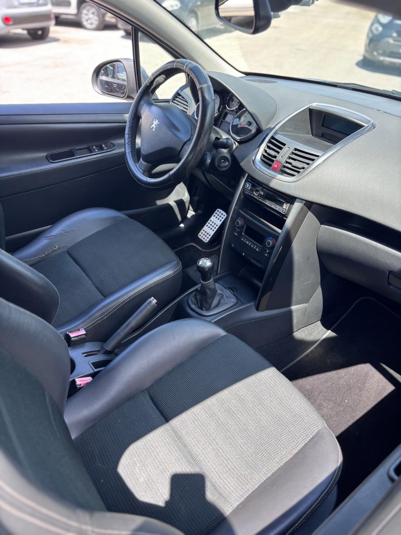 Peugeot 207 1.6 8V HDi 93CV 3p. Active