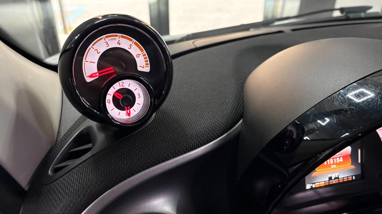 smart forFour 0.9 GPL turbo 90cv Superpassion Twinamic ITALIANA