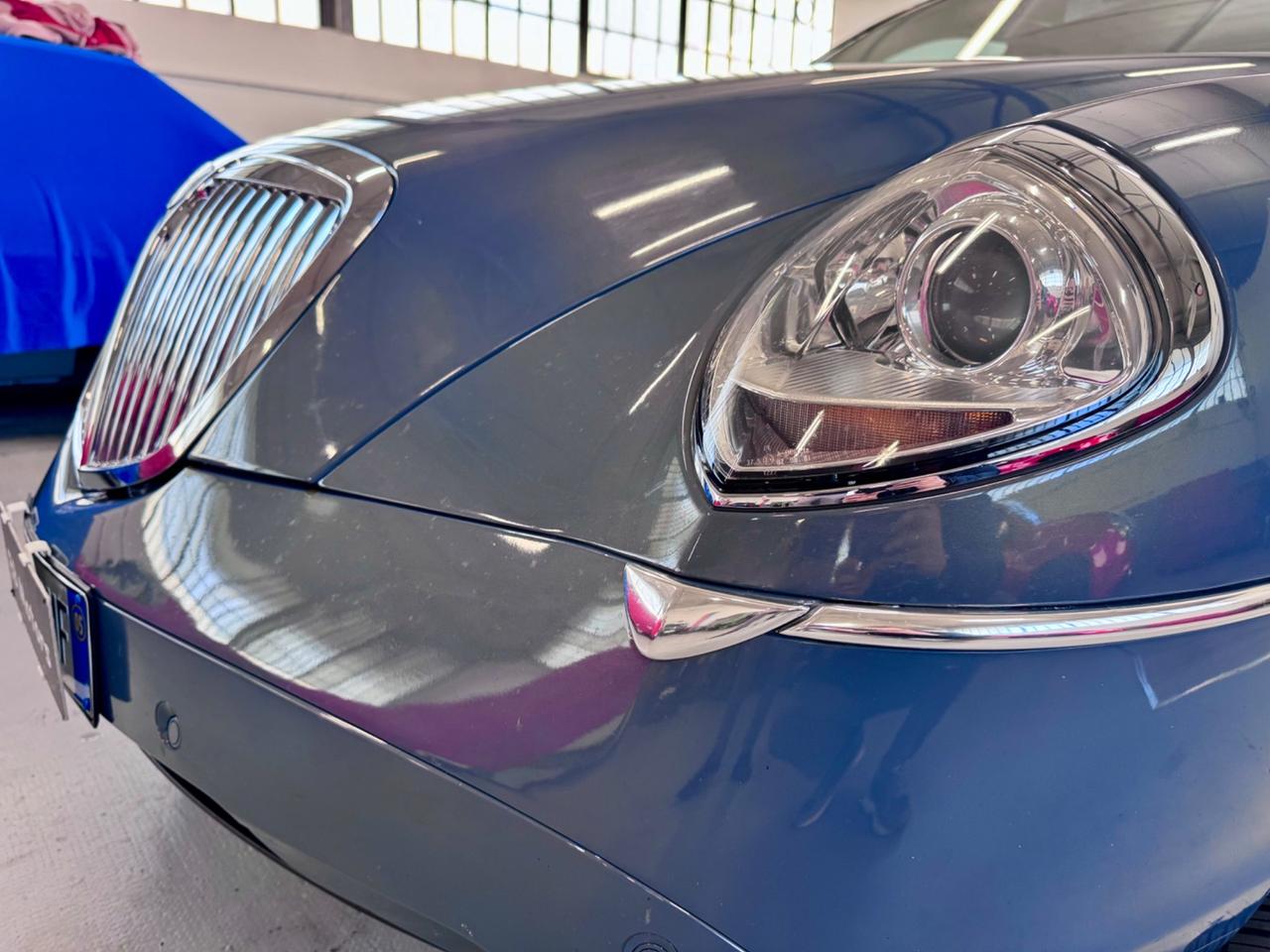 Lancia Thesis 2.0 turbo 20V Executive