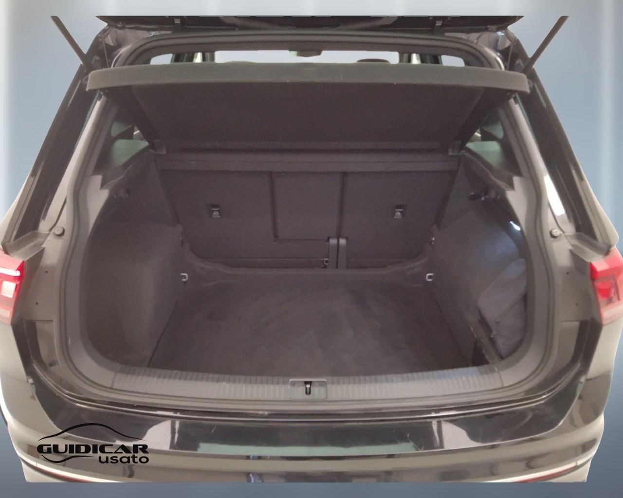 VOLKSWAGEN Tiguan II 2021 - Tiguan 2.0 tdi R-Line 150cv dsg
