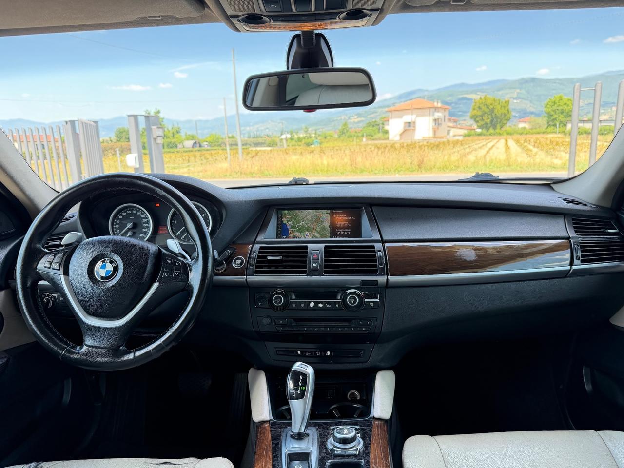 BMW X6 xDrive35d Futura Total black