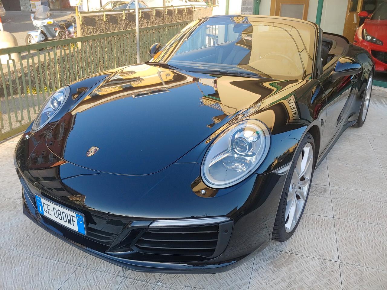 Porsche 911 3.0 Carrera 4S Cabriolet