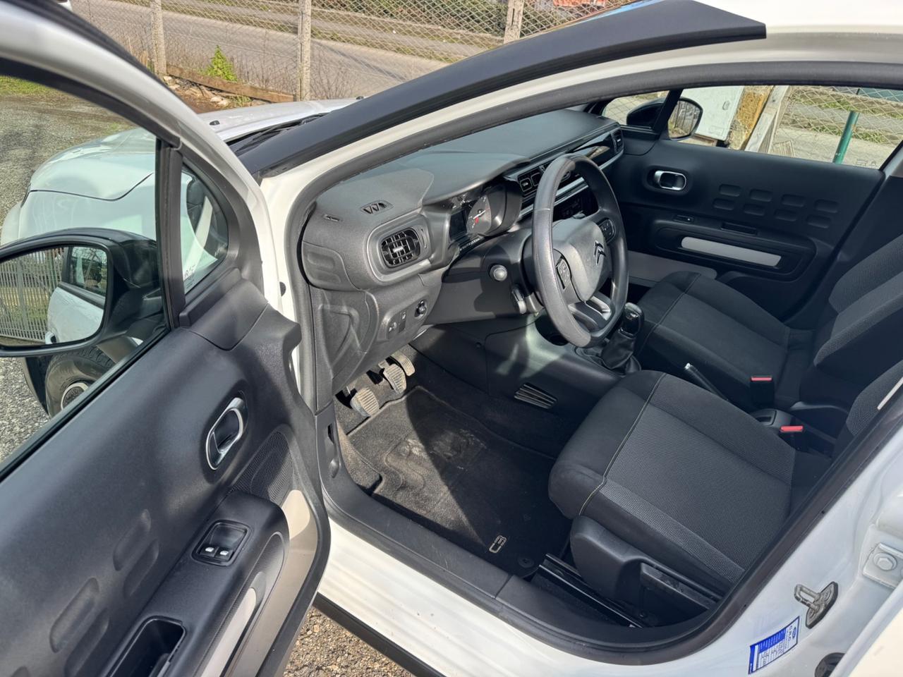 Citroen C3 PureTech 82 Shine NEOPATENTATI